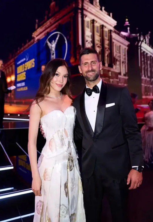 范晓萱演唱会给大S留了位置，小S阿雅现身支持